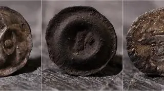 Dwa brakteaty i denar z czasów Kazimierza Wielkiego