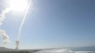 Dwie przeciwrakiety przechwyciły międzykontynentalną rakietę balistyczną (ICBM)