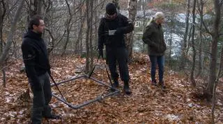 Eksploratorzy podczas badań nad domniemanym wlotem sztolni w Szklarskiej Porębie 