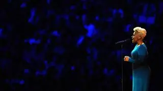 Emeli Sandé podczas ceremonii otwarcia igrzysk zaśpiewała "Abide With Me", hymn Mahatmy Gandhiego