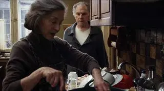 Emmanuelle Riva i Jean-Louis Trintignant w "Miłości" grają kochające się pół wieku małżeństwo...