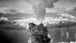 "Fat Man" niszczy Nagasaki (archives.gov)
