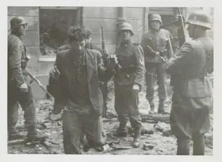 Fotografia z Raportu Jürgena Stroopa do Heinricha Himmlera z maja 1943