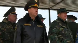 Gen. Wiktor Zołotow obserwuje ćwiczenia Bariera 2015