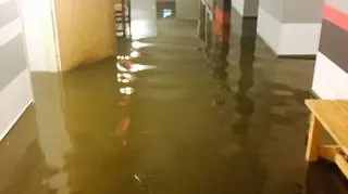 Gmach został zalany po piątkowej ulewie