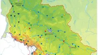 Górna i środkowa Odra -  stan wód - mapa z godziny 9
