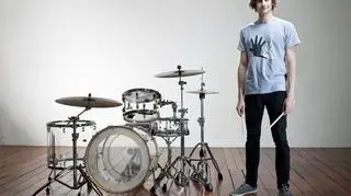 Gotye, podobnie jak Phil Collins, jest perkusistą, który nauczył się śpiewać