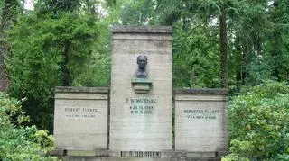 Grób i nagrobek F.W. Murnau'a w Niemczech
