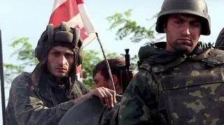 Gruzińscy żołnierze w drodze do Tskhinvali
