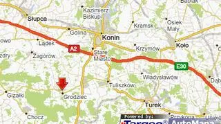 Hala płonie w Grodźcu, niedaleko Konina