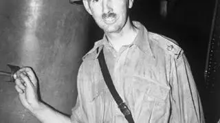 Historycy spierają się w ocenie umiejętności głównodowodzącego obroną Singapuru gen. Arthura Percivala