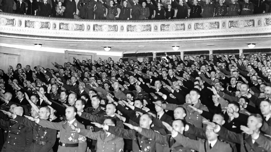 Hitlerowcy w Operze