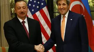 Ilham Alijew i John Kerry