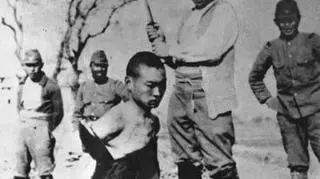 Japończycy masowo ścinali głowy mieczami samurajskimi