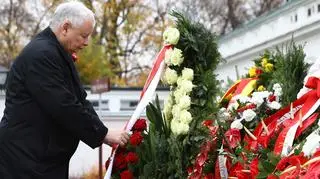 Jarosław Kaczyński has laid a wreath at Marshal Józef Piłsudski monument in Warsaw