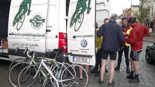 Jechali ponad dwa tygodnie