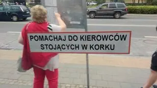 Jedna z wlepek we wrocławskim autobusie