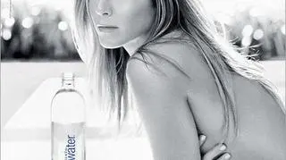 Jennifer Aniston m.in. dzięki reklamowaniu Smart Water zarobiła w rok 28 mln dol. (fot. materiały prasowe)