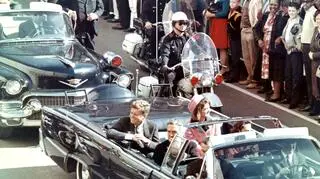 John F. Kennedy chwilę przed śmiercią 