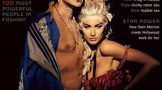John Galliano kochał sławę, a media kochały Johna Galliano. Tu na okładce "i-D" w 2004 r. wraz z modelką Gisele Bundchen