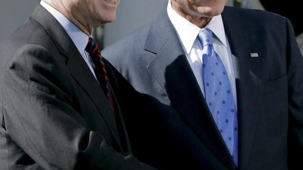 John McCain ma już nominację w kieszeni