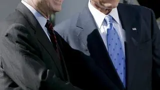 John McCain ma już nominację w kieszeni