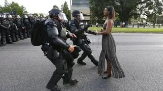 Jonathan Bachman/REUTERS, I miejsce w kategorii "Contemporary Issues", zamieszki po strzelaninie w Baton Rouge