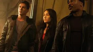 Jonathan Rhys-Meyers , Maggie Q i Ving Rhames w "Mission: Impossible III". To na planie tego filmu Rhys Meyers spotkał się z J.J. Abramsem