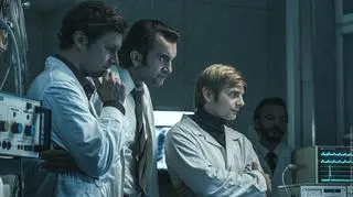 Kadr z filmu "Bogowie" Łukasza Palkowskiego