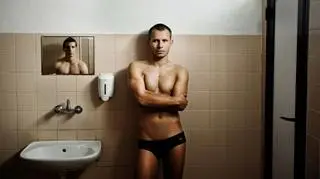 kadr z filmu "Płynące wieżowce"