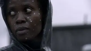 Kadr z filmu "Ptaki spiewają w Kigali"