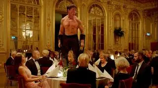 Kadr z filmu "The Square", nagrodzonego Złotą Palmą 