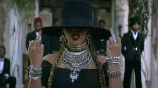 Kadr z teledysku "Formation" Beyonce