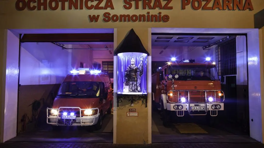 Kapliczki są też przy remizach 