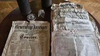 Kapsuła czasu znaleziona na wieży ratuszowej w Bolesławcu