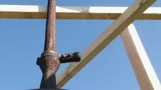 Kapsuły mają znajdować się na szczycie wieży 