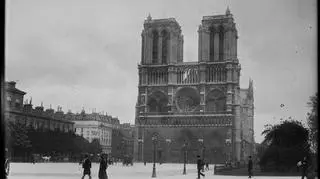 Katedra Notre Dame na archiwalnych zdjęciach