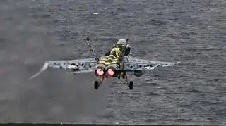 Każdy z lotniskowców to kilkadziesiąt nowoczesnych samolotów (navy