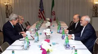 Kerry i Moniz naprzeciwko Salehiego i Zarifa