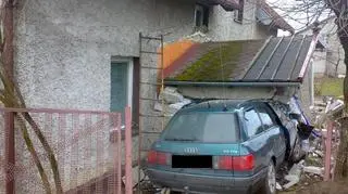 Kierowca i jego pasażer trafili do szpitala