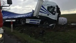 Kierowca tira trafił do szpitala
