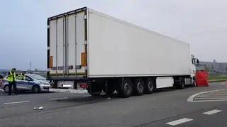 Kierowca tira trafil do szpitala 