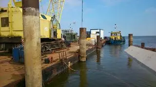 Kierują wody rzeki do morza