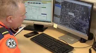 Kilka sekund po przyjęciu wezwania trzeba sprawdzić, jak wygląda okolica. I gdzie można wylądować.