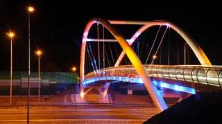 Kładka dla pieszych w Gdańsku z wyjątkową iluminacją