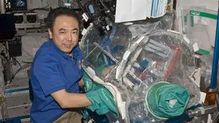 Klocki trzeba było składać w szczelnym zamknięciu, bo uciekająca część mogłaby narobić problemów we wnętrzu stacji