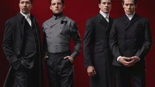 Kolekcję męską reklamują aktorzy: Gary Oldman, Jamie Bell, Garrett Hedlund i Willem Dafoe