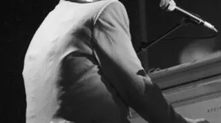 Koncert Eltona Johna w hali Olivia z udziałem Lecha Wałęsy, Gdańsk 1984