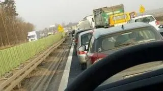 Korki ciągną się kilka kilometrów