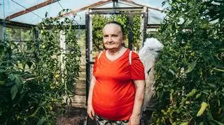 Krysia uwielbia spędzać czas w szklarni 